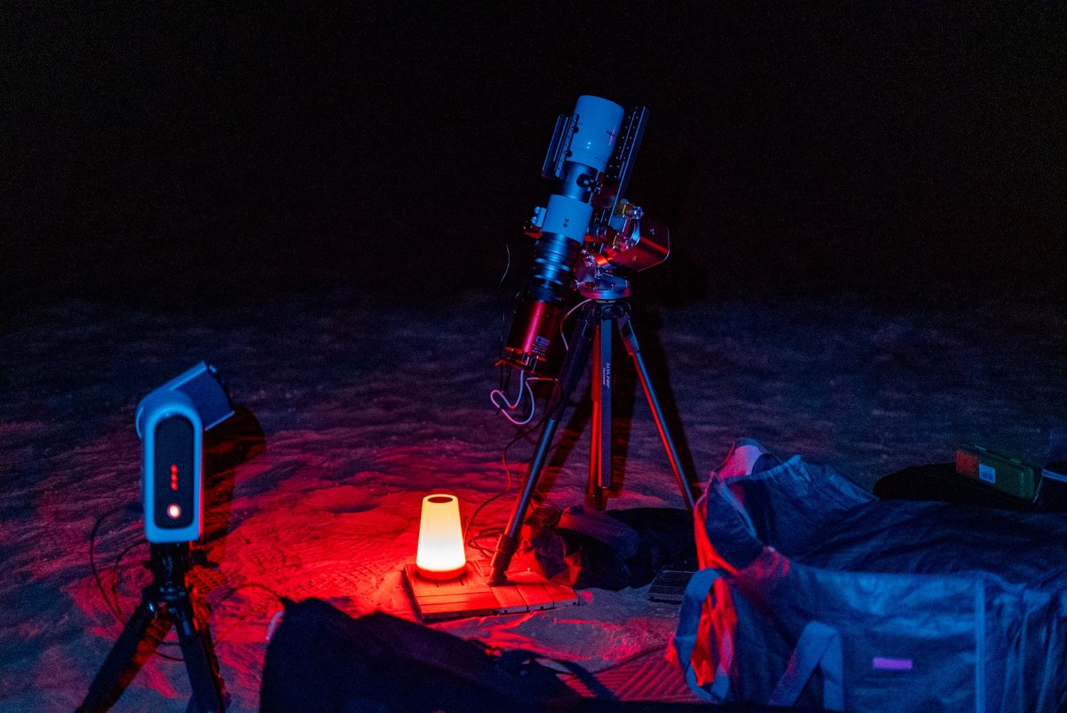 Guided astronomy session under the stars at Al Quaa